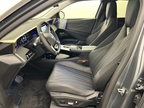 Vehicle image DS AUTOMOBILES No8 E-Tense Pallas