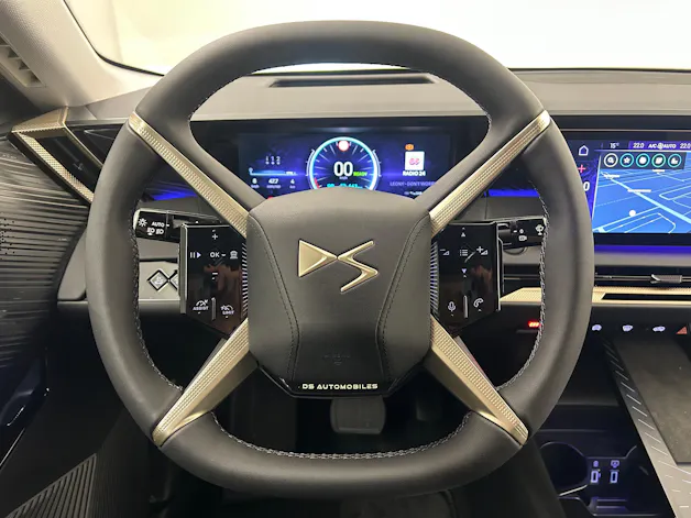 DS Automobiles No8 E-Tense Pallas