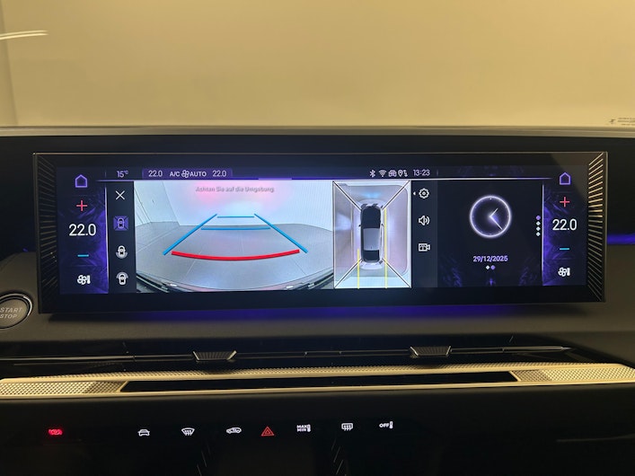 Vehicle image DS AUTOMOBILES DS N°8