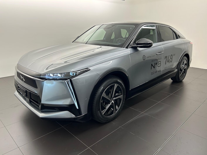 Vehicle image DS AUTOMOBILES DS N°8