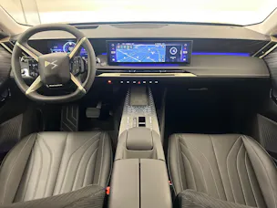 DS Automobiles No8 E-Tense Pallas