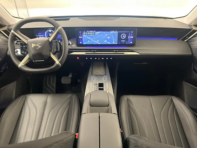 DS Automobiles No8 E-Tense Pallas