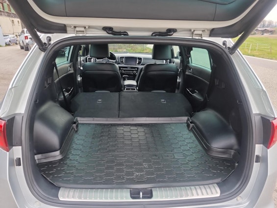 Vehicle image 9 Vehicle image 9