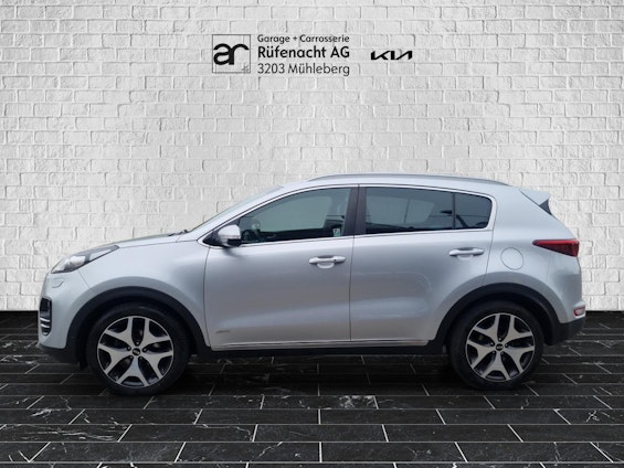 Vehicle image 4 Vehicle image 4