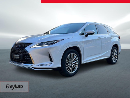 First vehicle image