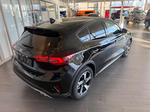 FORD Focus 1.0i EcoB Hybrid 155 Active X 2