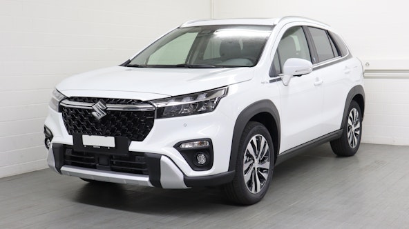 First vehicle image