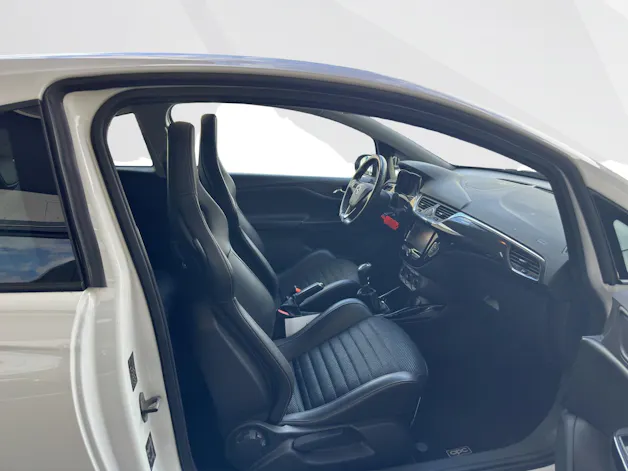 Opel Corsa 1.6 T OPC