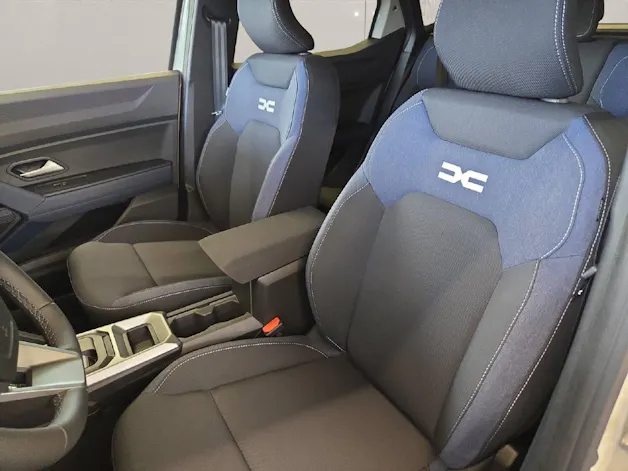 Dacia DUSTER Journey HYBRID 140