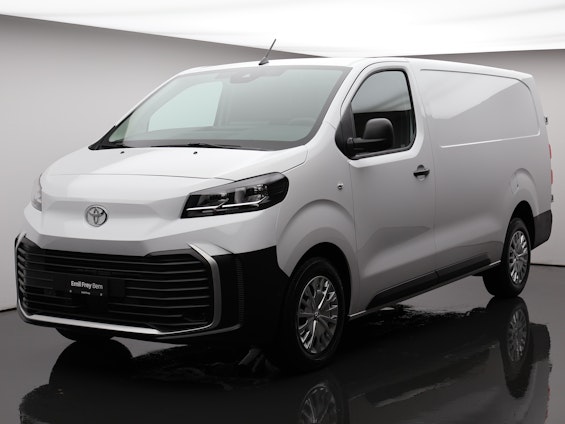 First vehicle image