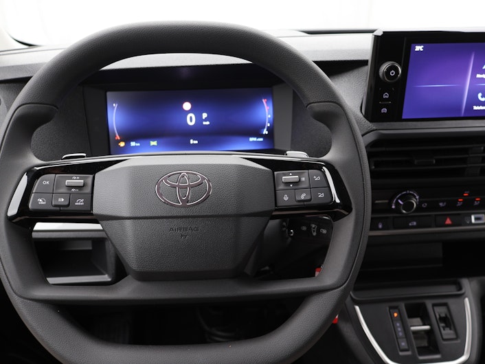 Vehicle image TOYOTA PROACE