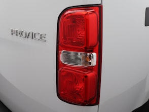 Vehicle image TOYOTA PROACE Van L2 2.0 D Advanced ab 1.99% Leasing