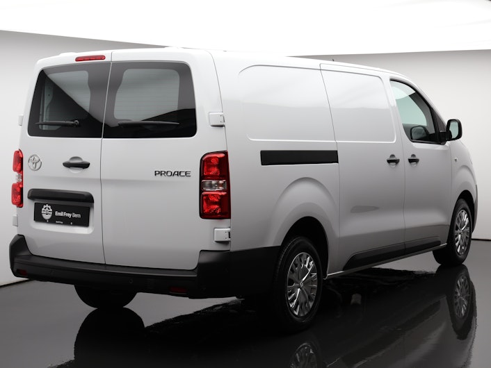 Vehicle image TOYOTA PROACE
