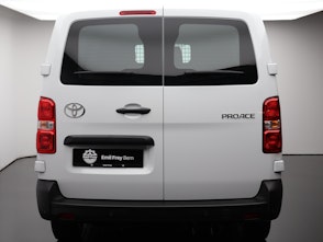 Vehicle image TOYOTA PROACE Van L2 2.0 D Advanced ab 1.99% Leasing