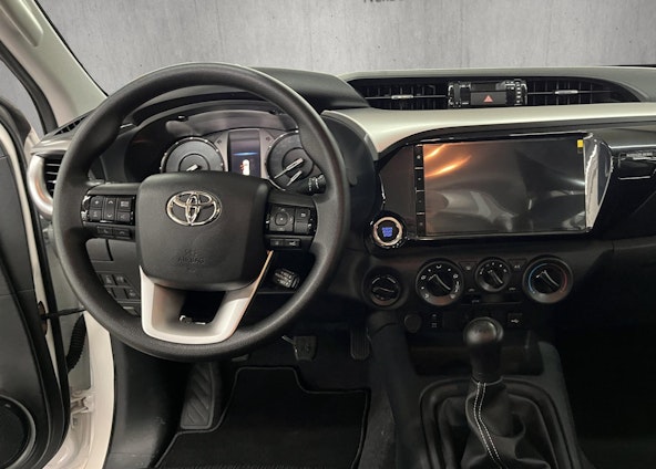 Vehicle image 8 Vehicle image 8