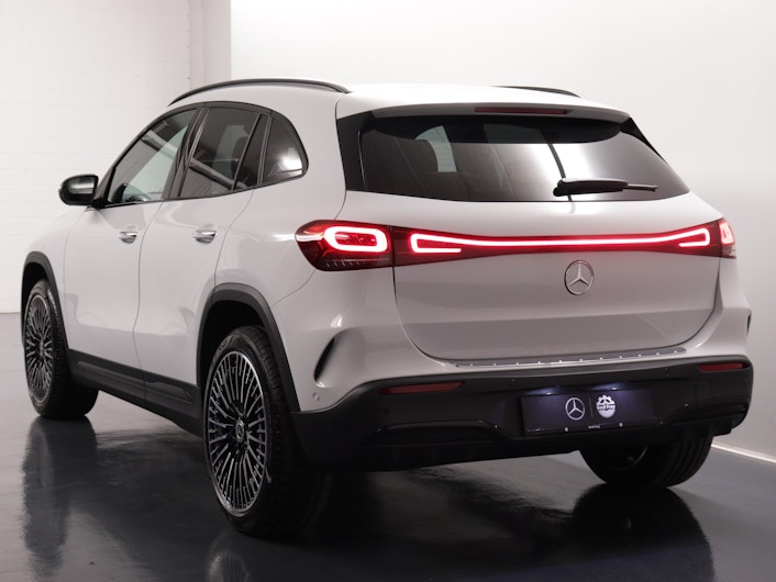 Vehicle image MERCEDES-BENZ EQA 350