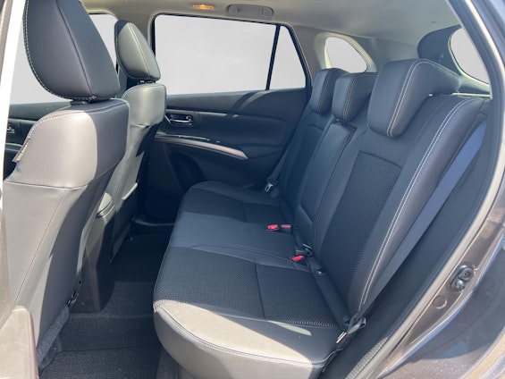 Vehicle image 6 Vehicle image 6