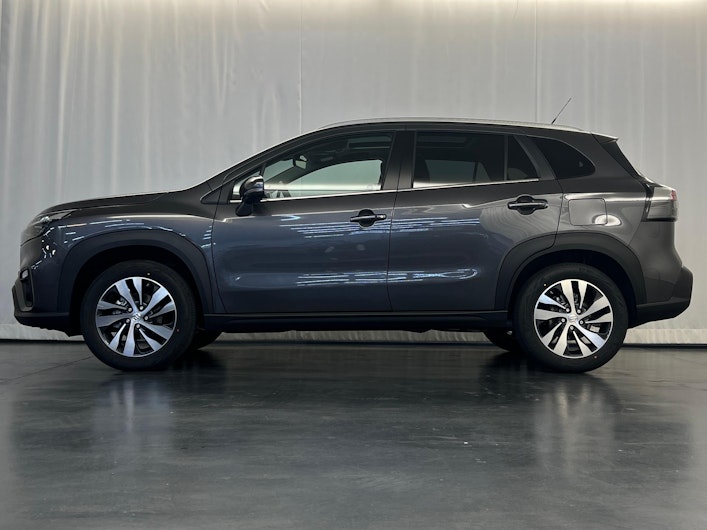 Vehicle image SUZUKI S-CROSS