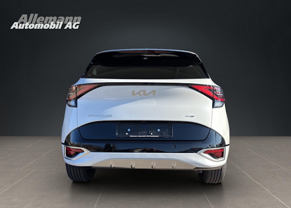 Vehicle image 4 Vehicle image 4