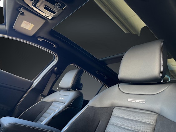 Vehicle image 14 Vehicle image 14