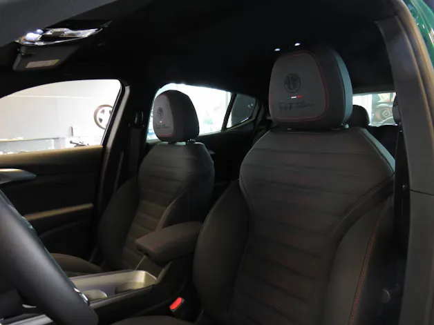 Alfa Romeo Tonale 1.3 Plug-in Hybrid Tributo Italiano Q4