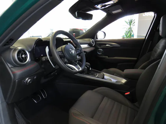Alfa Romeo Tonale 1.3 Plug-in Hybrid Tributo Italiano Q4