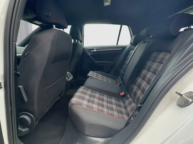 VW Golf VII 2.0 TSI GTI Performance DSG