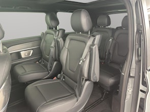 Vehicle image MERCEDES-BENZ V 300 d Swiss Ed. lang 4matic Van