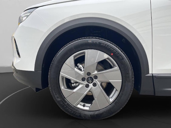 Vehicle image 9 Vehicle image 9