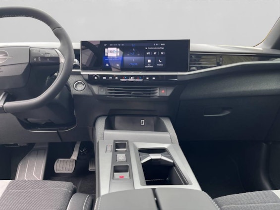 Vehicle image 6 Vehicle image 6