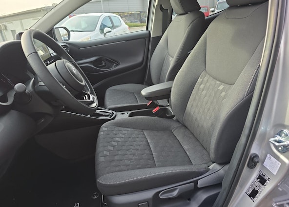 Vehicle image 10 Vehicle image 10