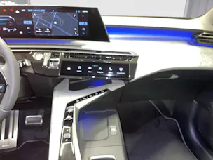 Peugeot 5008 1.2 Hybrid GT