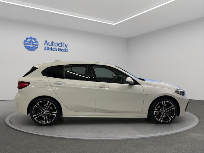 Vehicle image BMW 1 SERIES