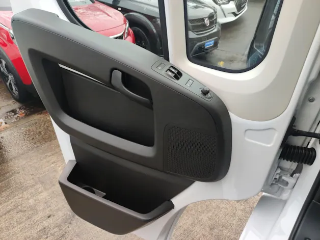 Peugeot Boxer Kaw. 335 L2H2 2.2 BlueHDi 140 S/S