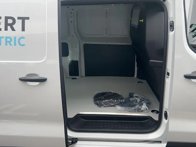 Peugeot e-Expert Kaw. Long 75 kWh Premium