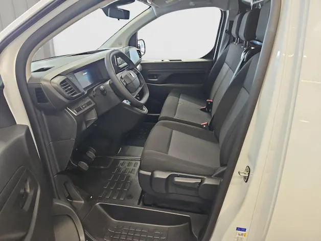 Peugeot Expert Kaw. Standard 2.0 BlueHDi 145 S/S