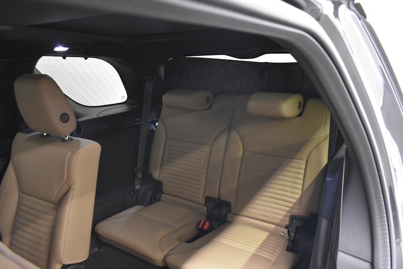 Vehicle image LAND ROVER DISCOVERY