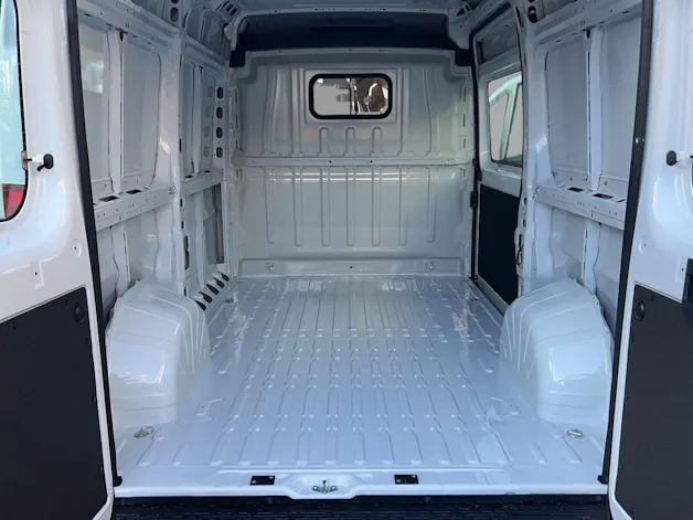 Peugeot Boxer Kaw. 335 L2H2 Verglast 2.2 BlueHDi 140 S/S