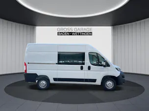 Peugeot Boxer Kaw. 335 L2H2 Verglast 2.2 BlueHDi 140 S/S