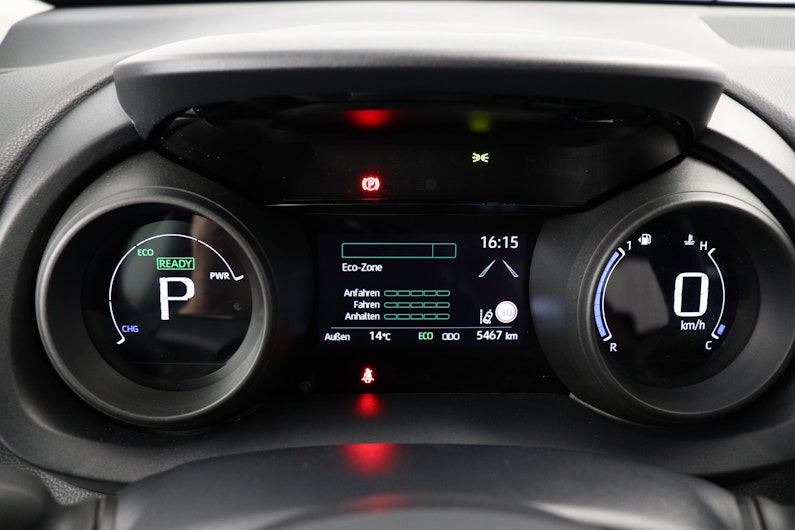 Vehicle image TOYOTA YARIS