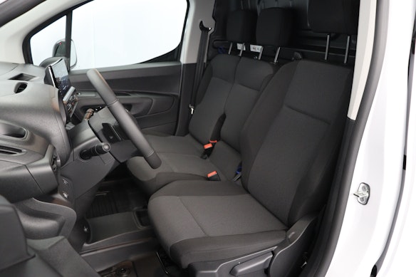 TOYOTA PROACE CITY Van L1 52KWh Active 2