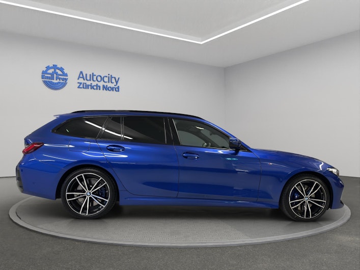 Vehicle image BMW 3 SERIES