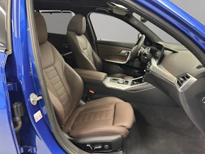 Fahrzeugbild BMW 330i xDrive Touring SAG