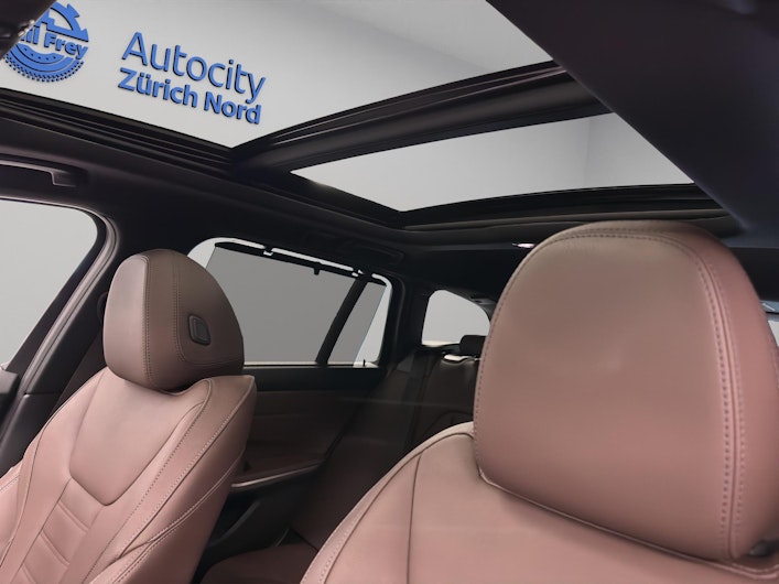 Vehicle image BMW 3 SERIES