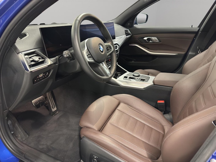 Vehicle image BMW 3 SERIES