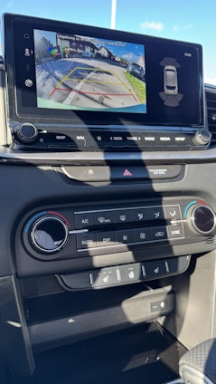 Vehicle image 15 Vehicle image 15