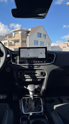 Vehicle image 14 Vehicle image 14