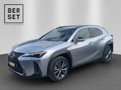 First vehicle image