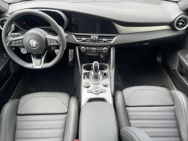 Alfa Romeo Giulia 2.0 Q4 Sprint Edition