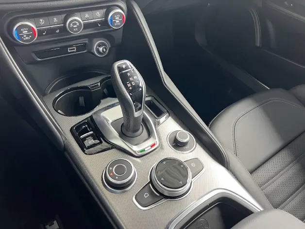 Alfa Romeo Giulia 2.0 Q4 Sprint Edition
